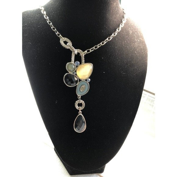 Lia Sophia Silver Tone Necklace - Picture 2 of 4